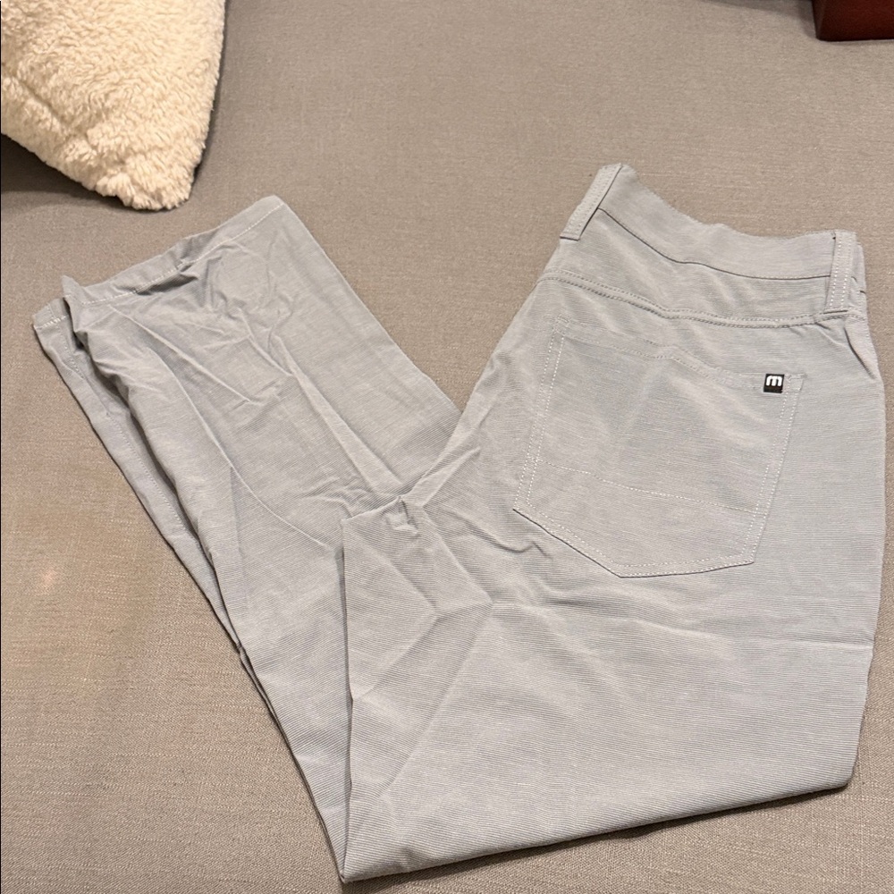 Travis Mathew Men's Light Gray Pants size 32